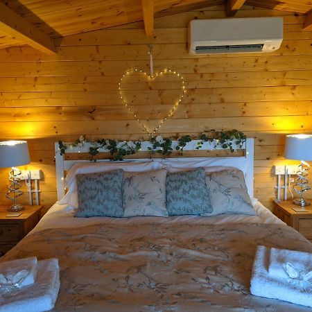 Foxhill Lodges Кэнтербари Экстерьер фото